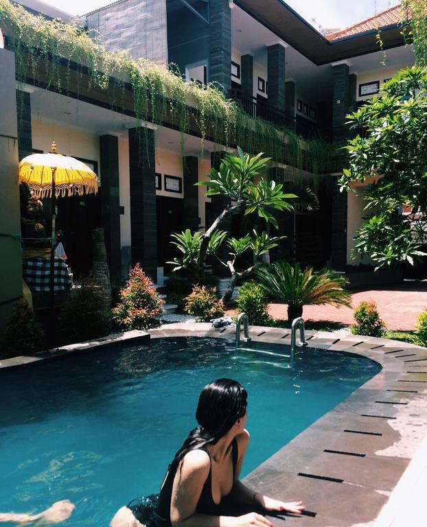 Ratu Guest House Kuta Selatan Luaran gambar