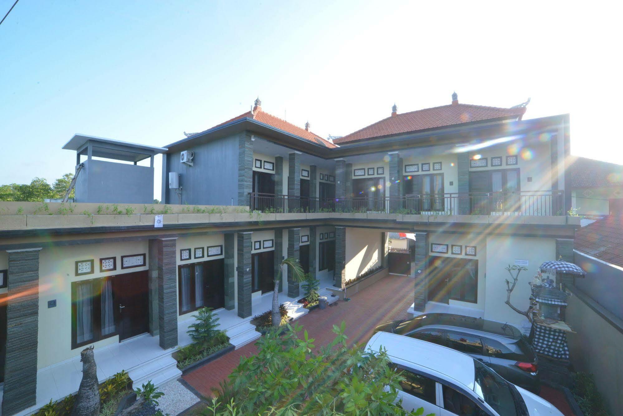 Ratu Guest House Kuta Selatan Luaran gambar