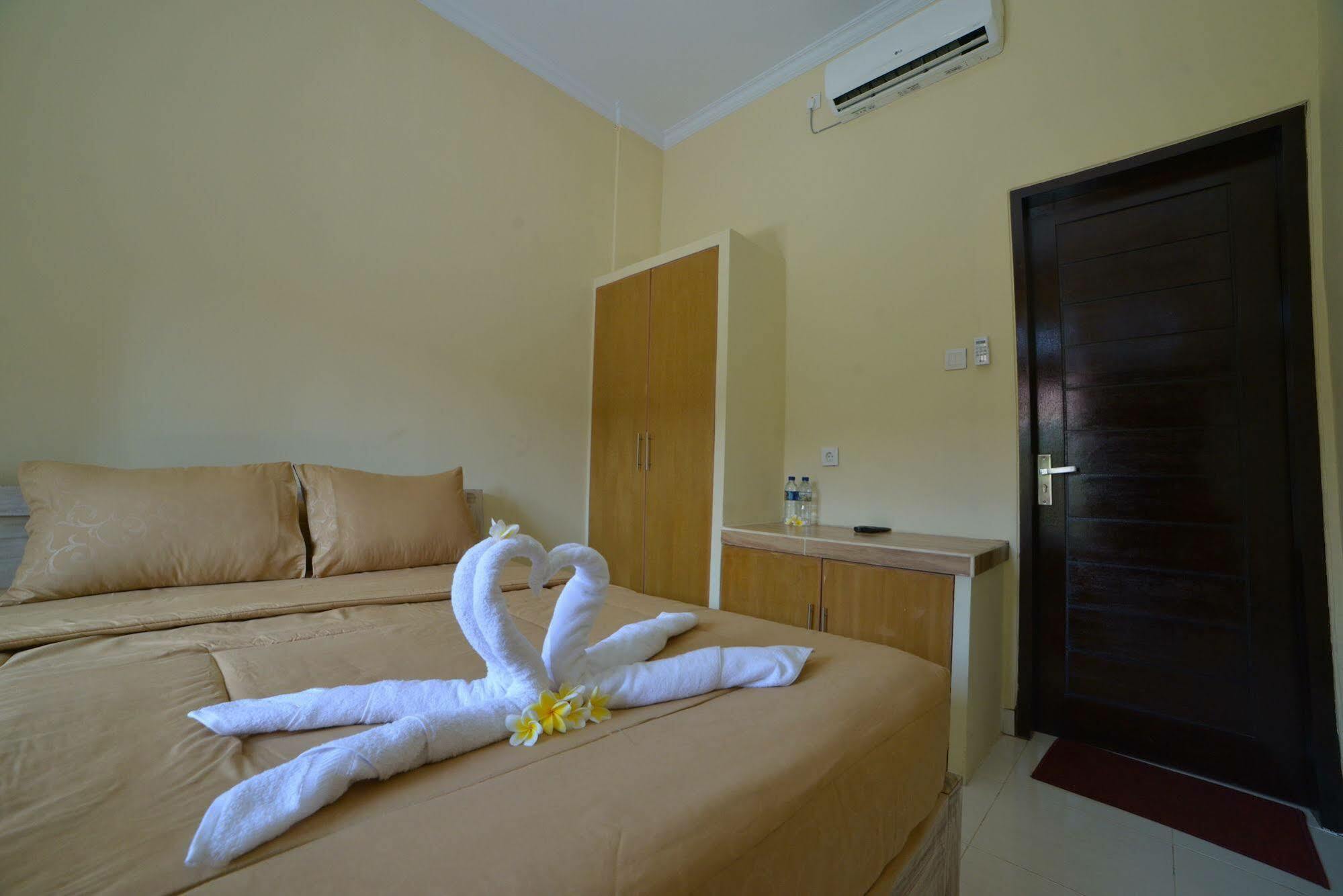 Ratu Guest House Kuta Selatan Luaran gambar